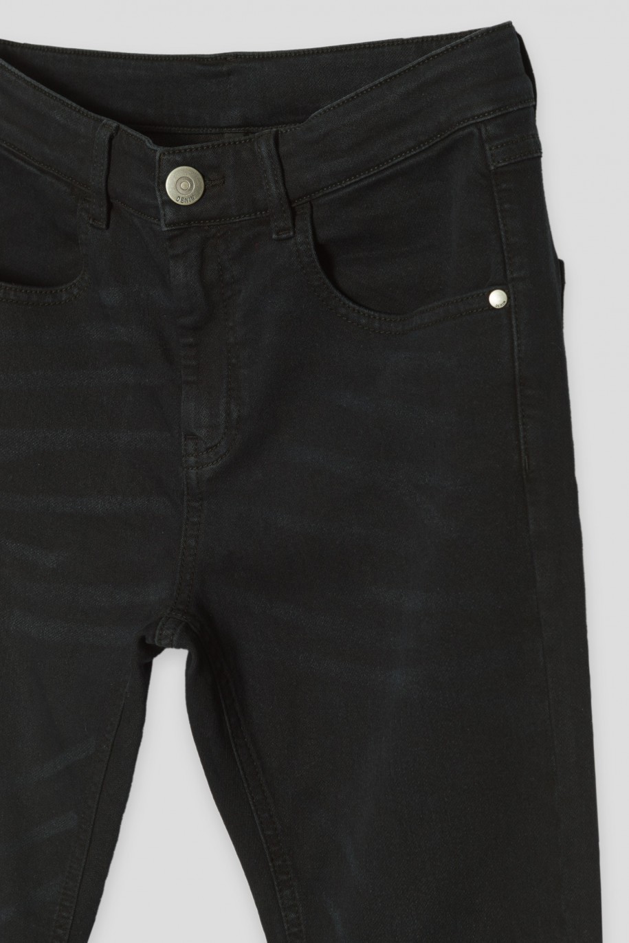 Czarne proste jeansy - 43284