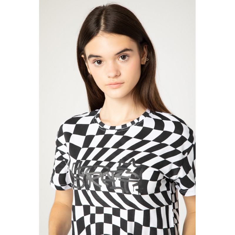 Czarno-biały T-shirt z motywem szachownicy i nadrukiem graffiti - 43340