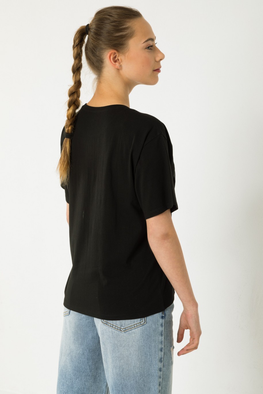 Czarny T-shirt oversize z nadrukiem - 43436