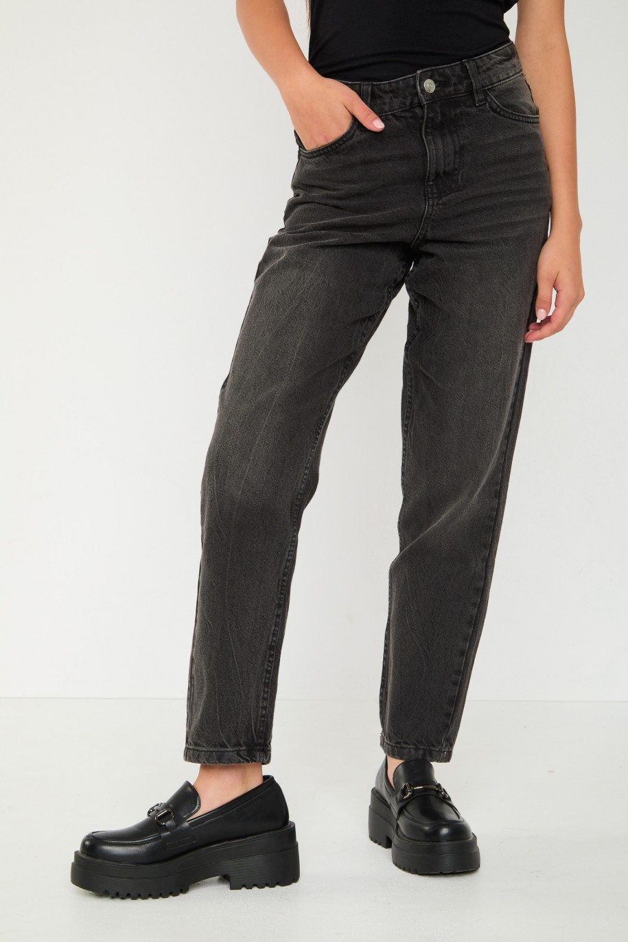 Szare jeansy typu MOM FIT - 43966