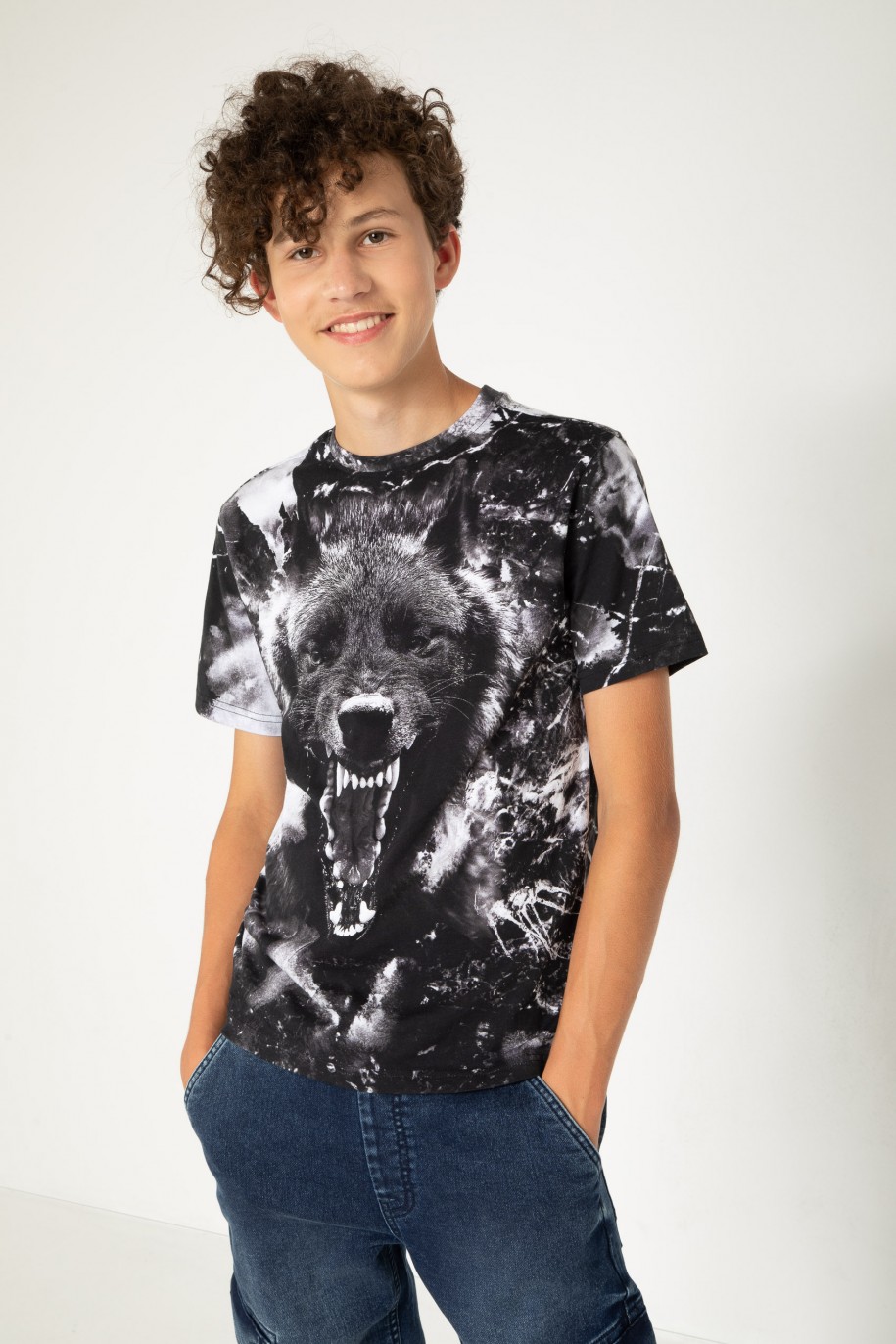 Czarno-biały T-shirt z nadrukiem z wilkiem - 44108