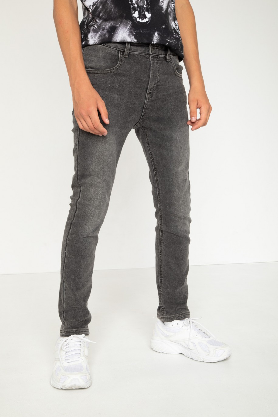 Szare proste jeansy - 44183