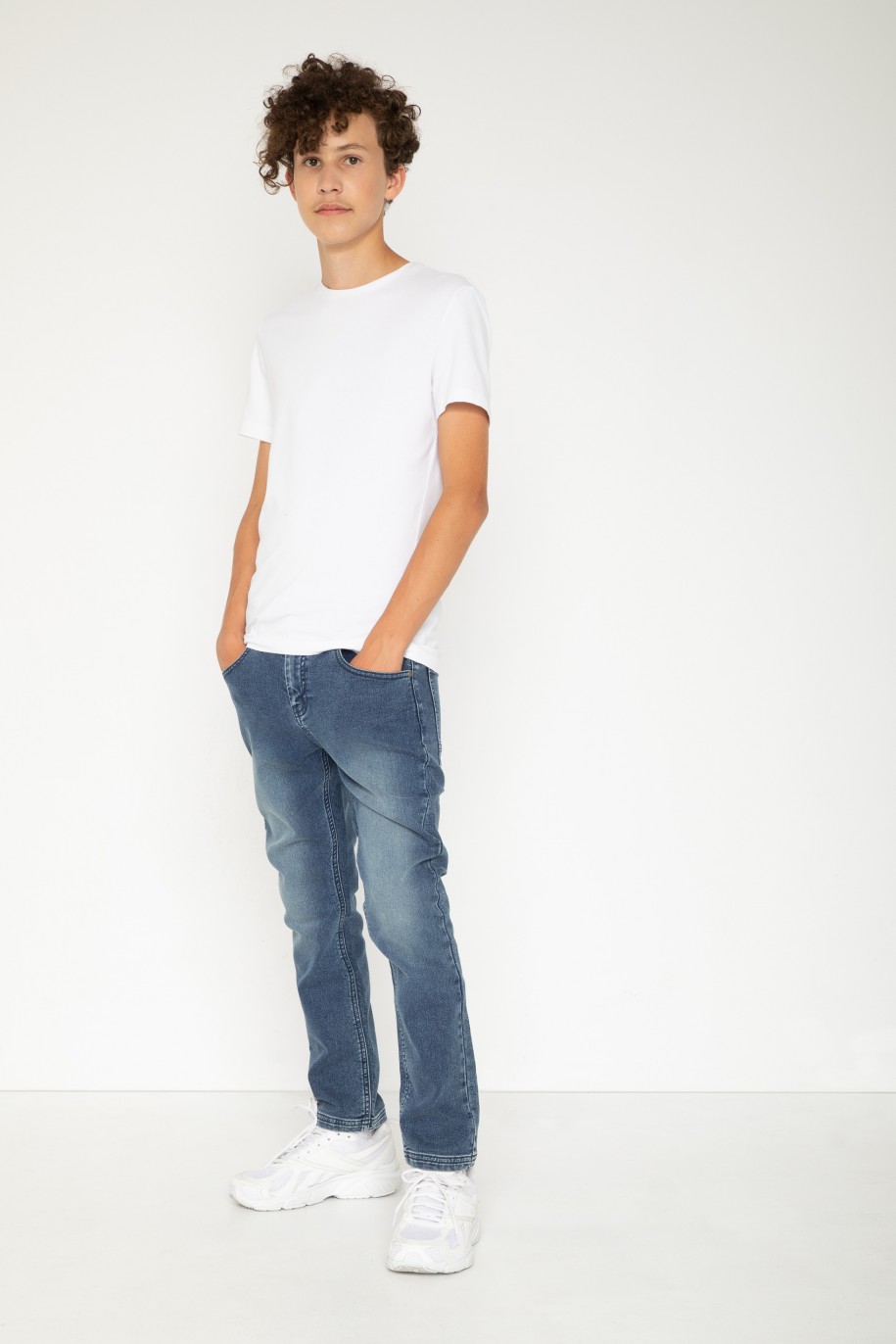 Niebieskie proste jeansy - 44184