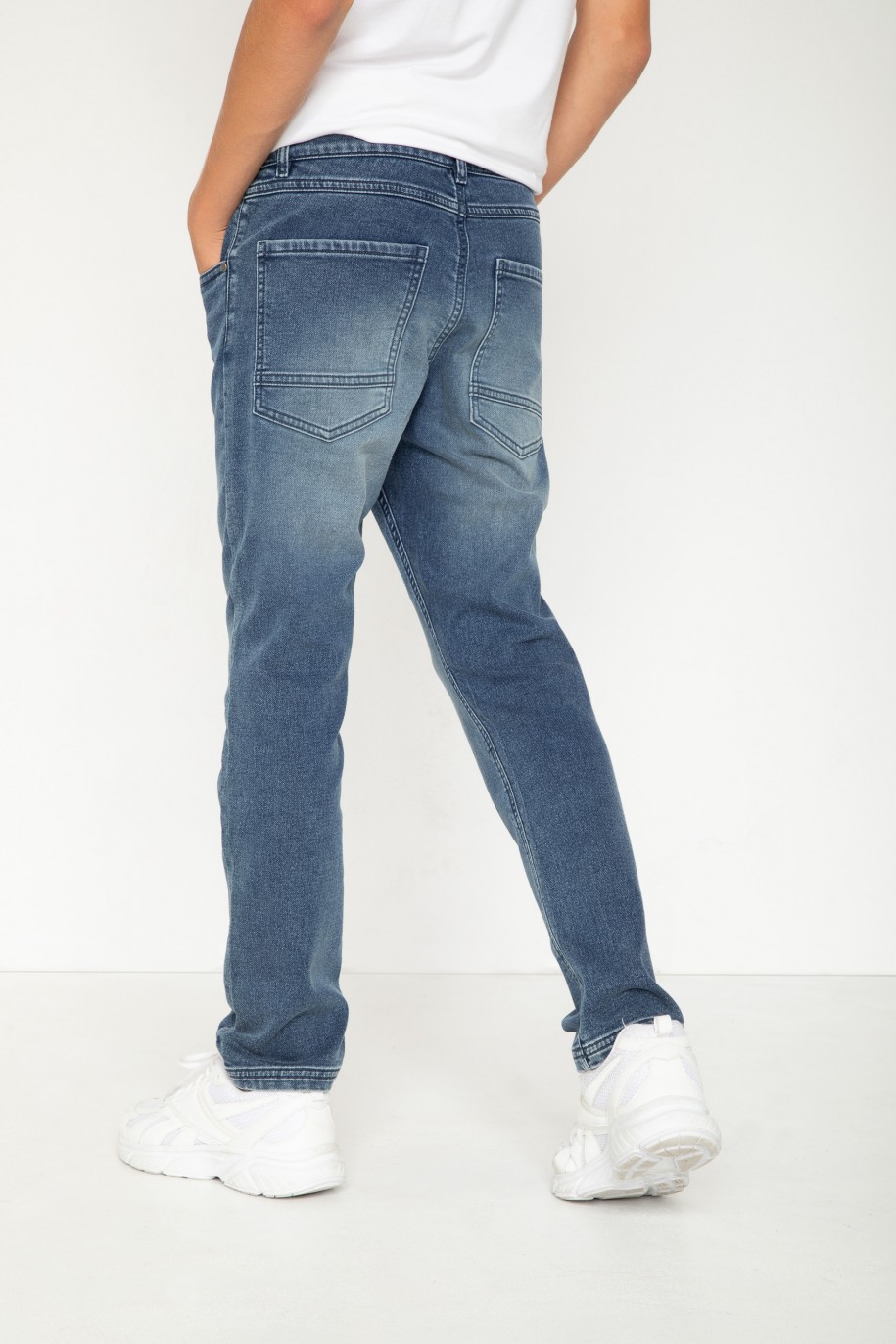 Niebieskie proste jeansy - 44185