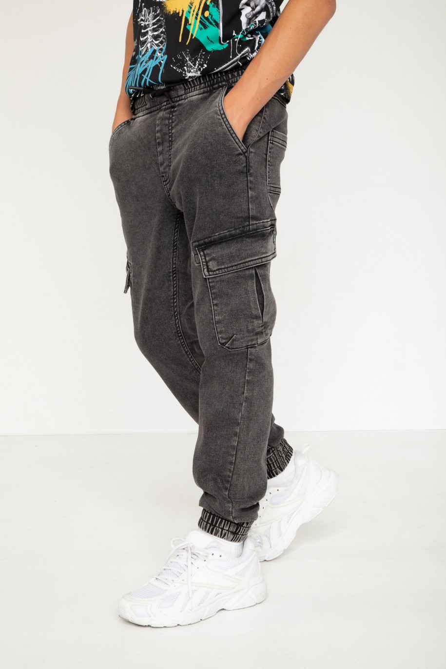 Szare jeansowe spodnie jogger - 44191