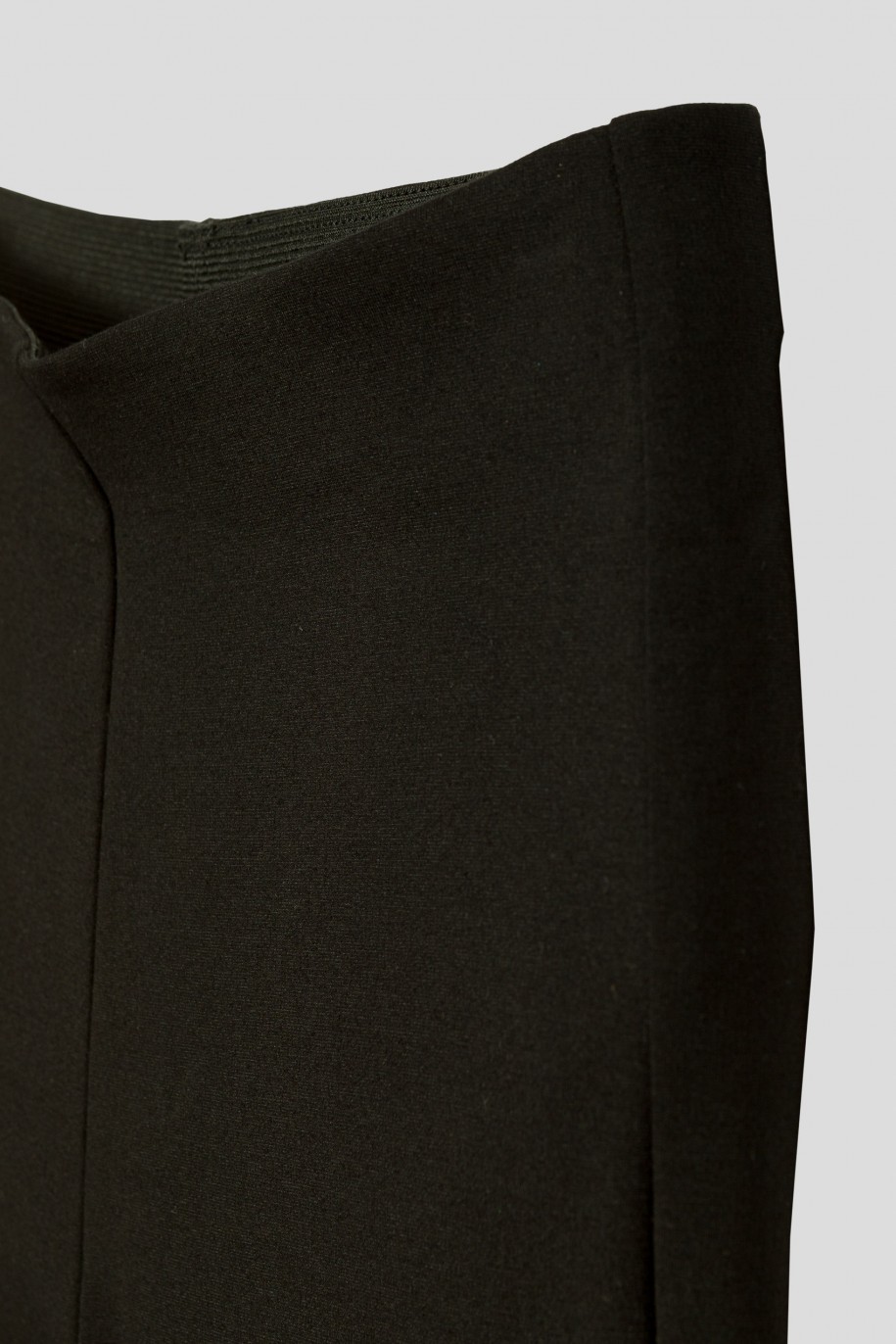 Czarne spodnie typu dzwony - 44205