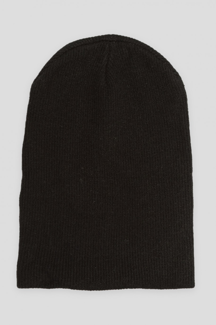 Czarna czapka z ozdobnymi kropeczkami - 44288