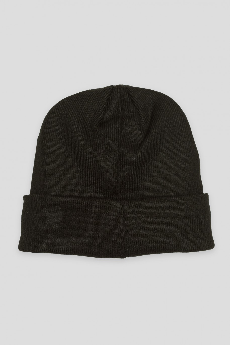 Czarna czapka z nadrukiem - 44343