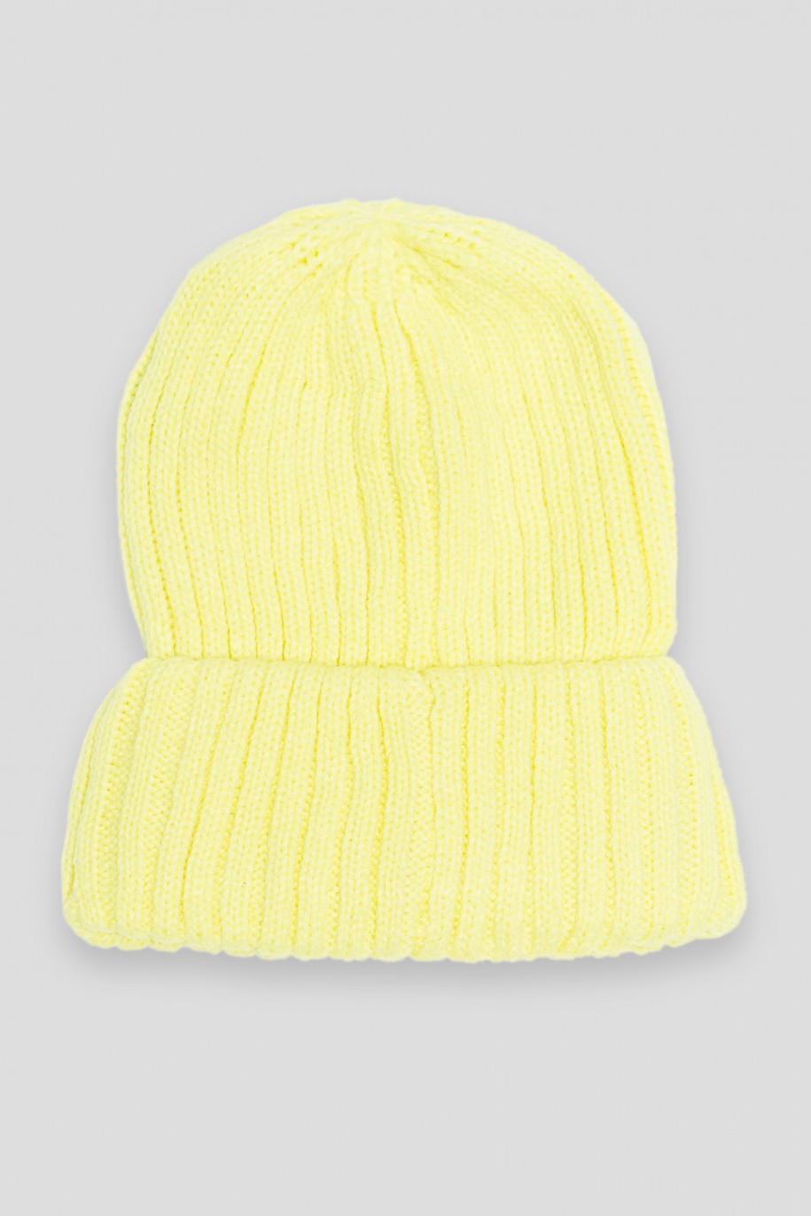 Żółta czapka z aplikacją - 44367