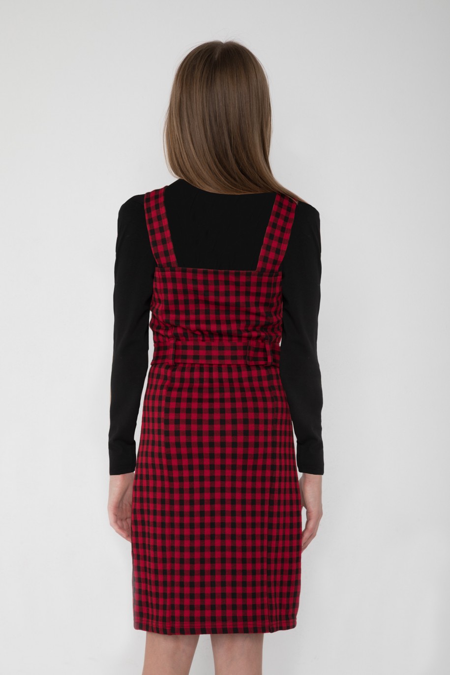 Sukienka na szelkach w czerwono-czarną kratę - 45257