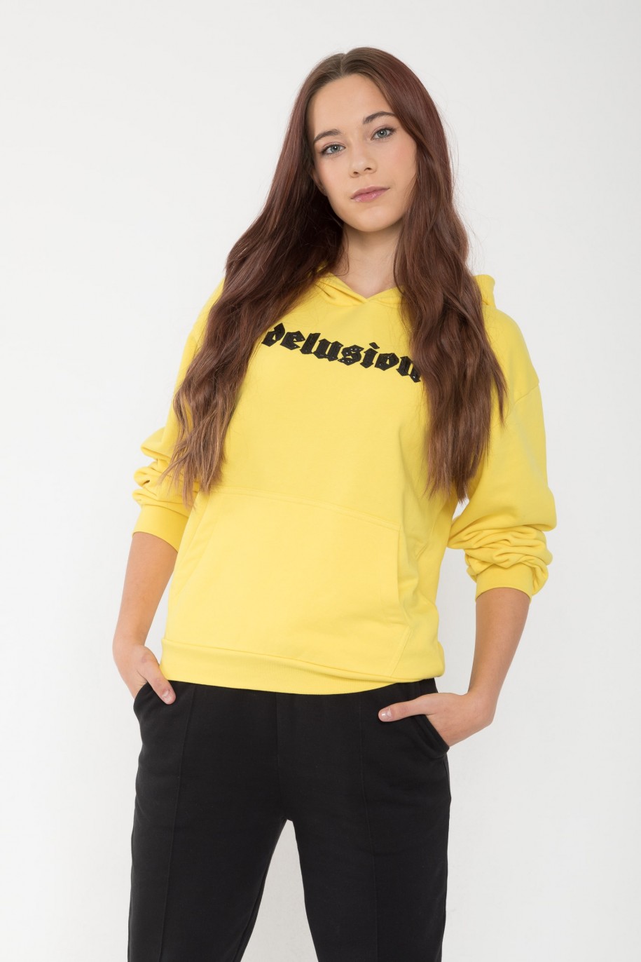 Żółta bluza dresowa z kapturem i wypukłym nadrukiem - 45414