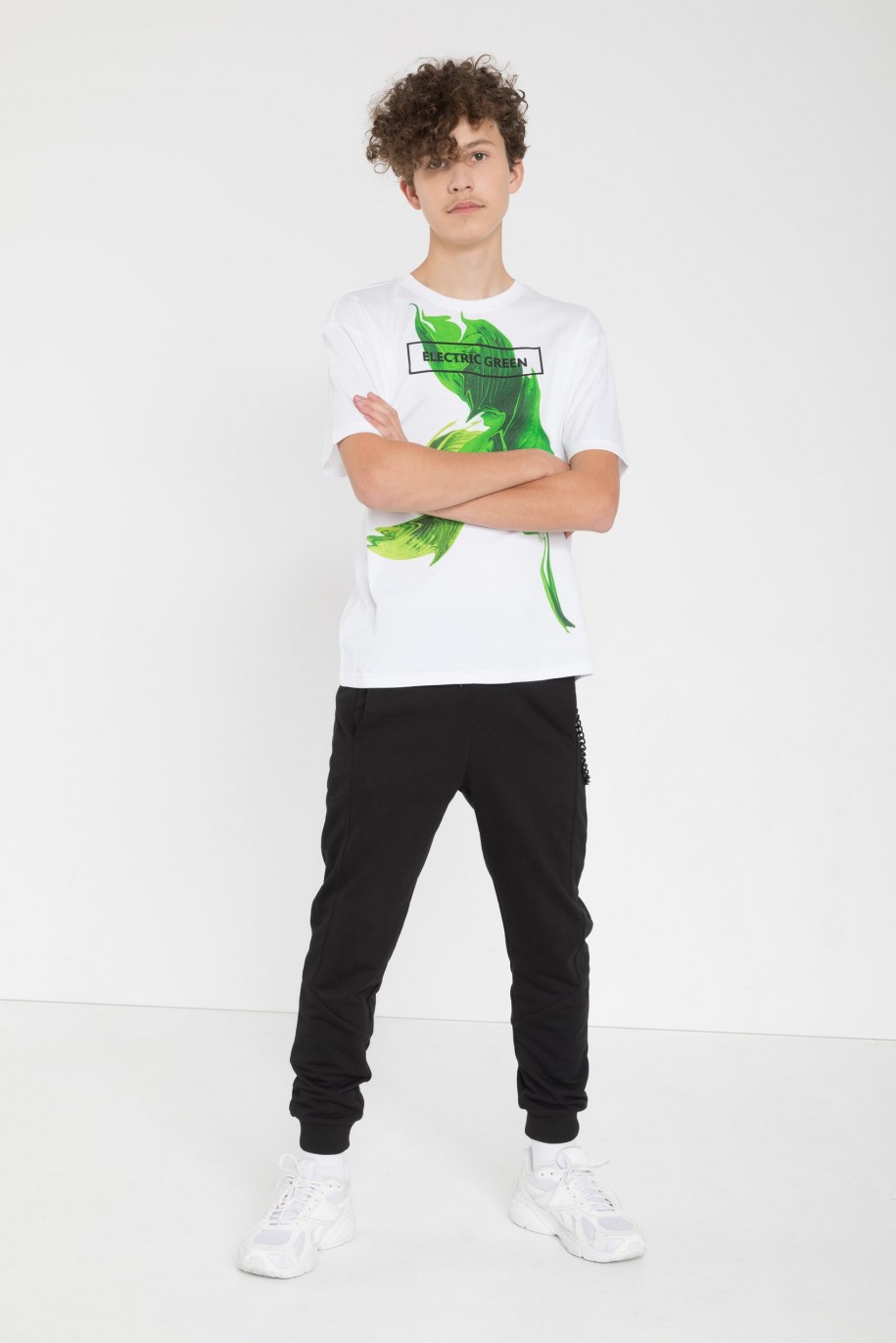 Biały T-Shirt z zielonym nadrukiem z przodu - 45532