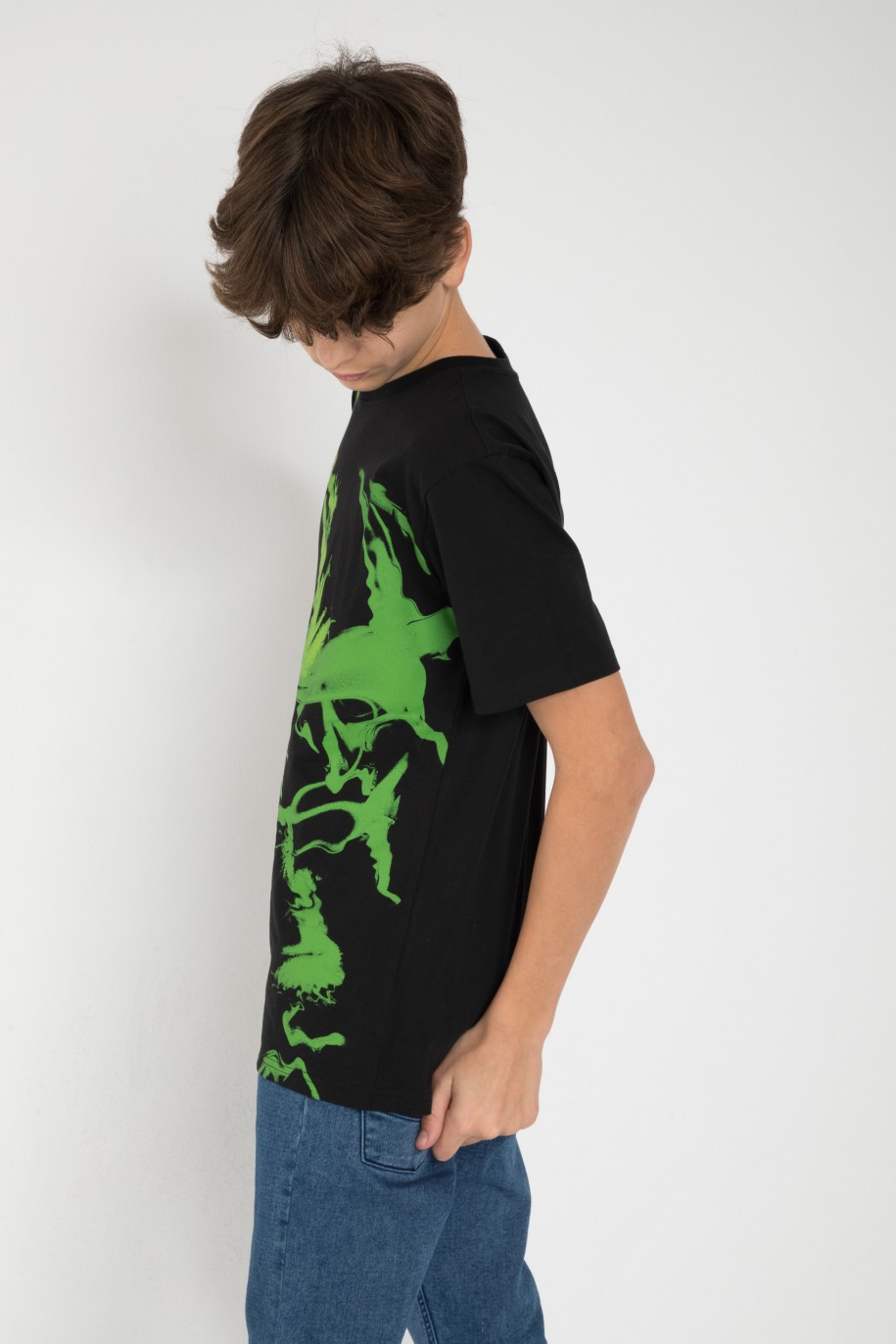 Czarny T-Shirt z nadrukiem w kolorze energetycznej zieleni - 45545