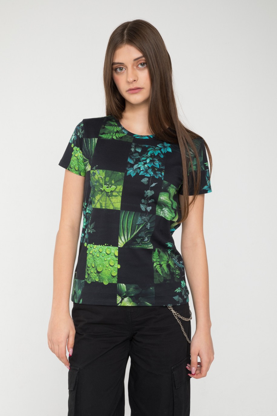 Czarny T-Shirt z nadrukiem w kolorze soczystej zieleni - 45548