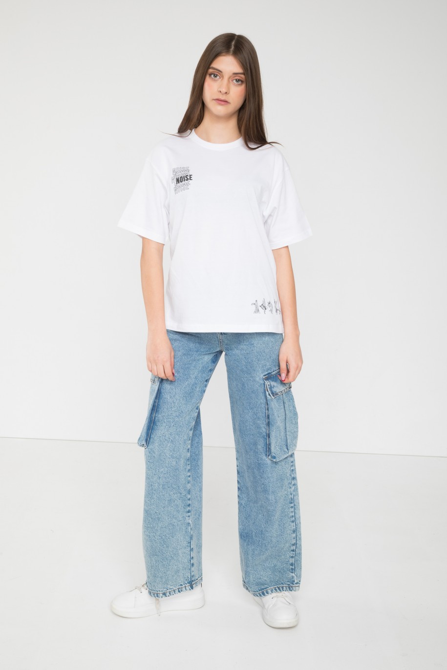 Biały T-shirt z nadrukami z przodu i na plecach - 45657