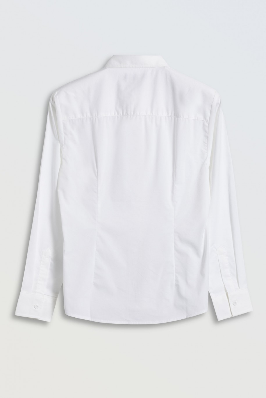Biała koszula z długim rękawem zapinana na guziki - 45856