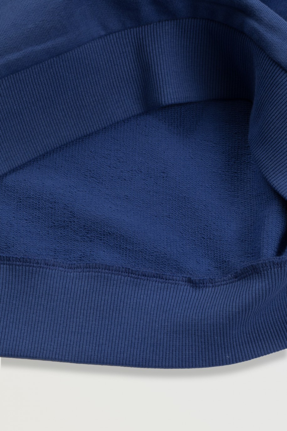Niebieska bluza z kapturem z nadrukiem z przodu - 46188