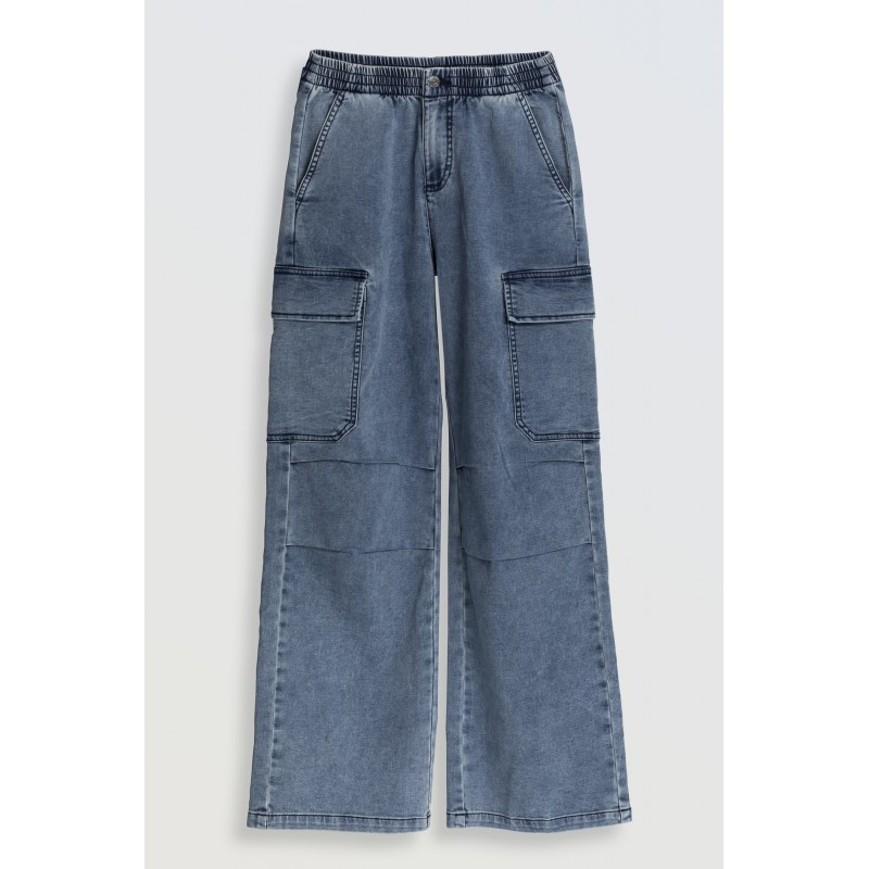 Niebieskie jeansy z szerokimi nogawkami i ozdobnymi kieszeniami - 46268