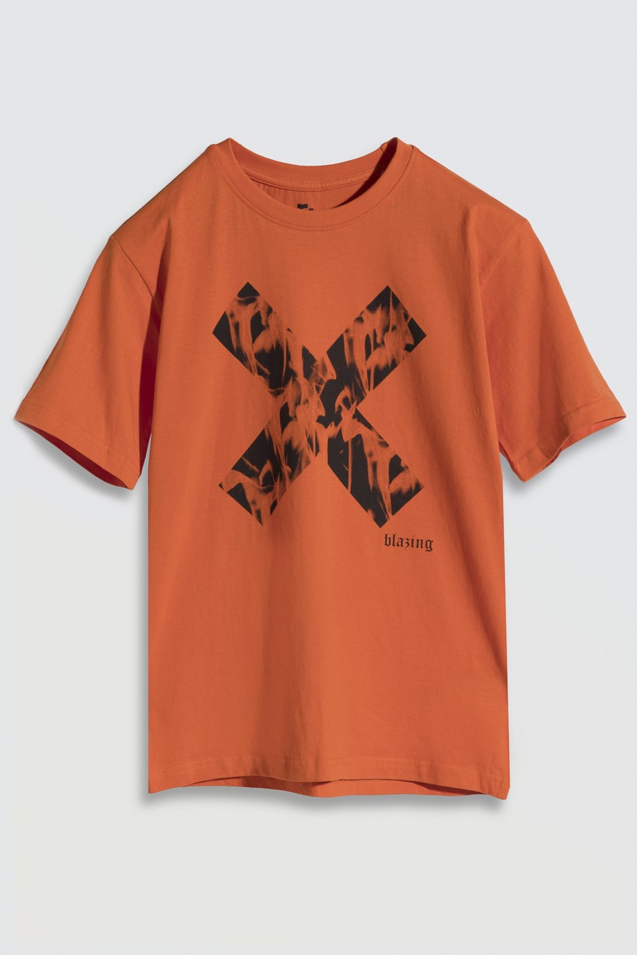 Pomarańczowy T-shirt z czarnym nadrukiem z przodu - 46290