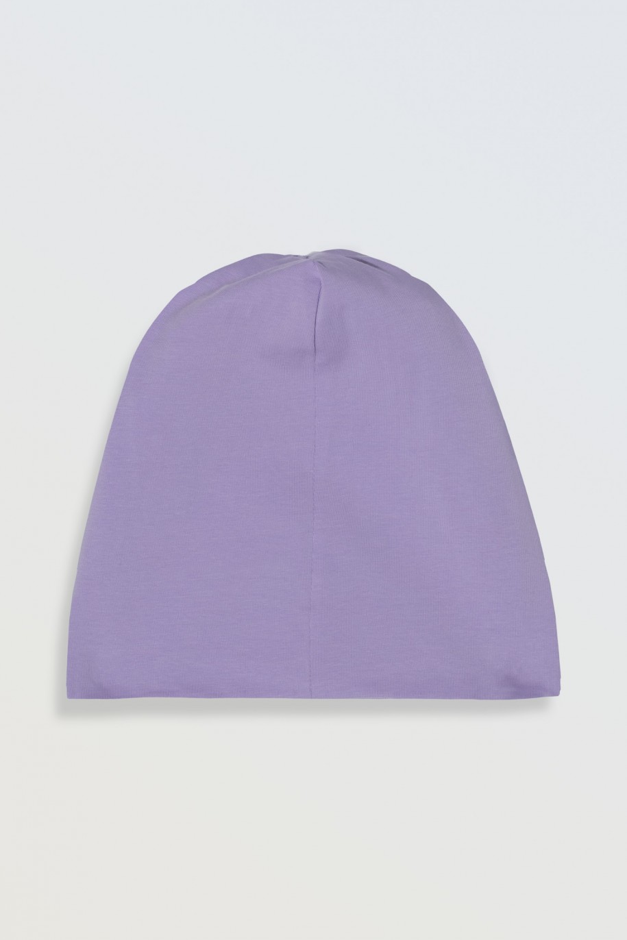 Fioletowa czapka z aplikacją - 46519
