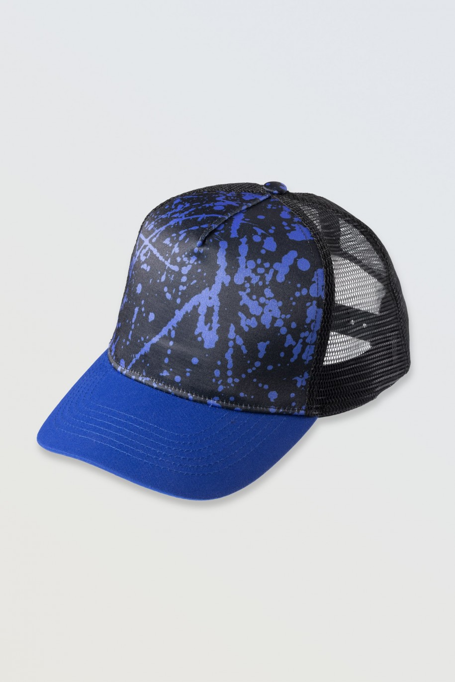Czarna czapka z daszkiem z niebieską grafiką - 46521