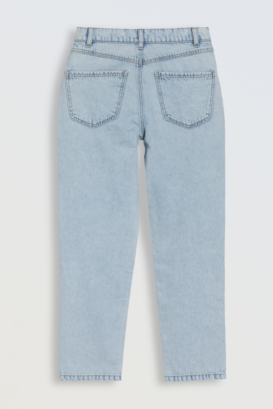 Jasnoniebieskie spodnie jeansowe typu MOM FIT - 46563