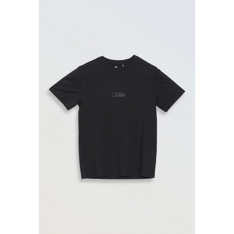 Czarny t-shirt z minimalistycznym nadrukiem - 46931