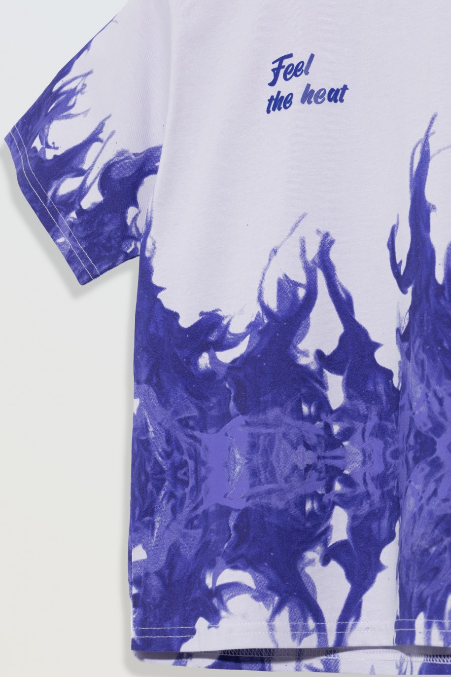 T-shirt w odcieniach fioletu z nadrukiem - 47143