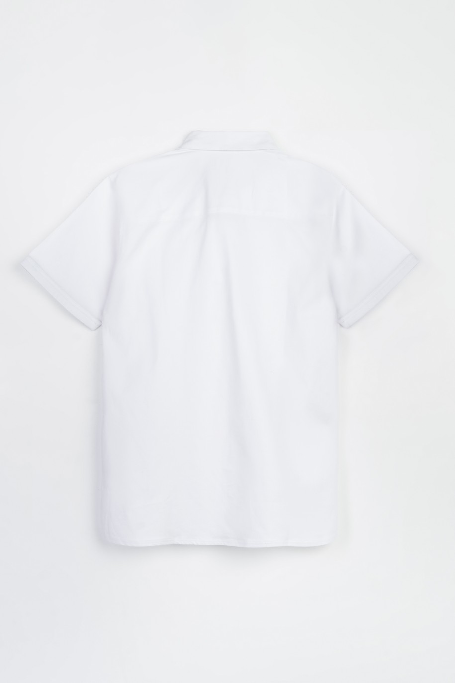 Biała koszula o regularnym kroju z krótkim rękawem - 47362