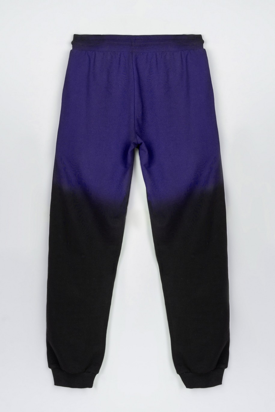 Granatowo-czarne spodnie dresowe z efektem ombre - 47604