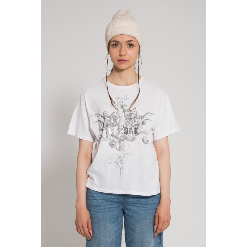 Biały t-shirt oversize z kolorową grafiką z przodu - 48339