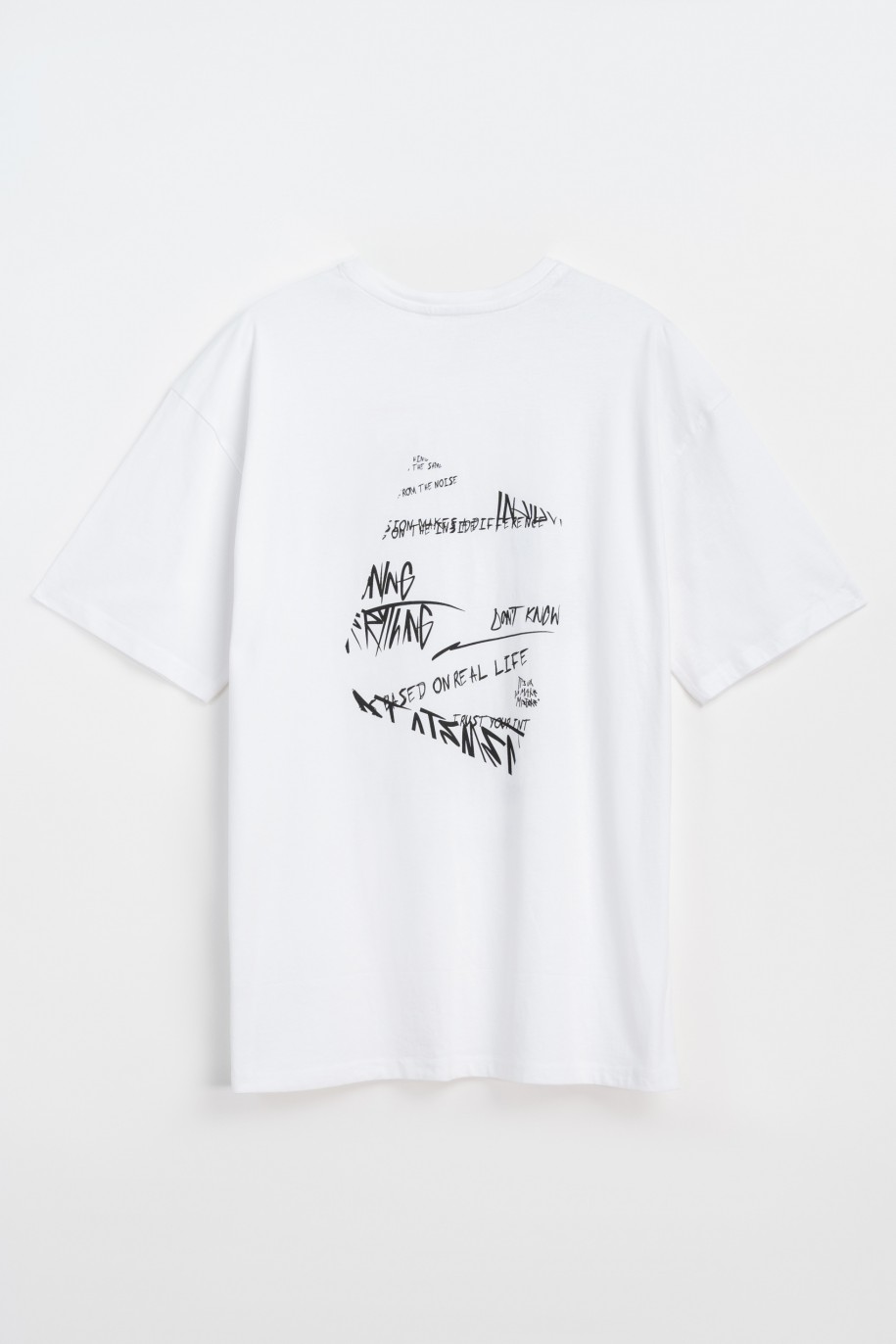 Biały t-shirt z autorską grafiką z przodu i z tyłu - 49728