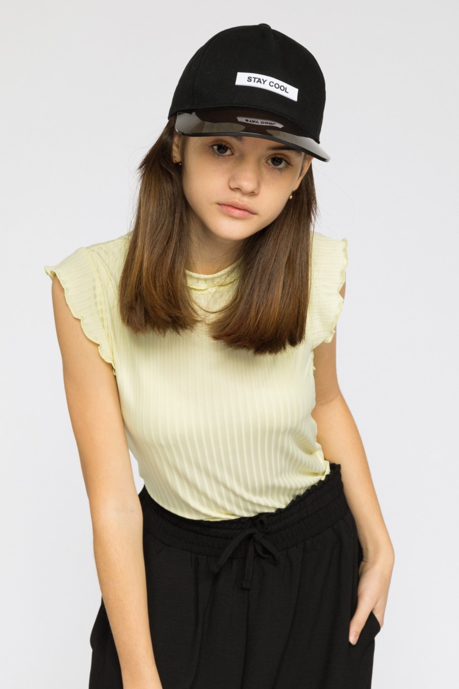czapka dla dziewczyny reporter young