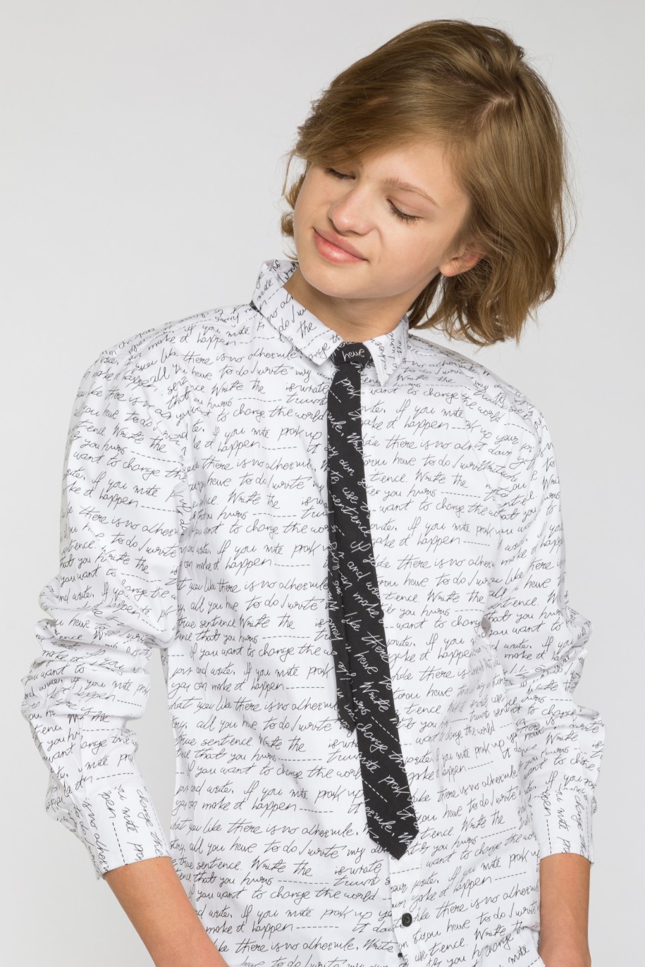 wzorzysta biała koszula z krawatem dla chłopaka reporter young