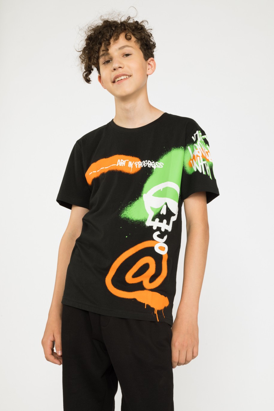 czarny t-shirt z akcentami greffiti dla chłopaka art in progress reporter young